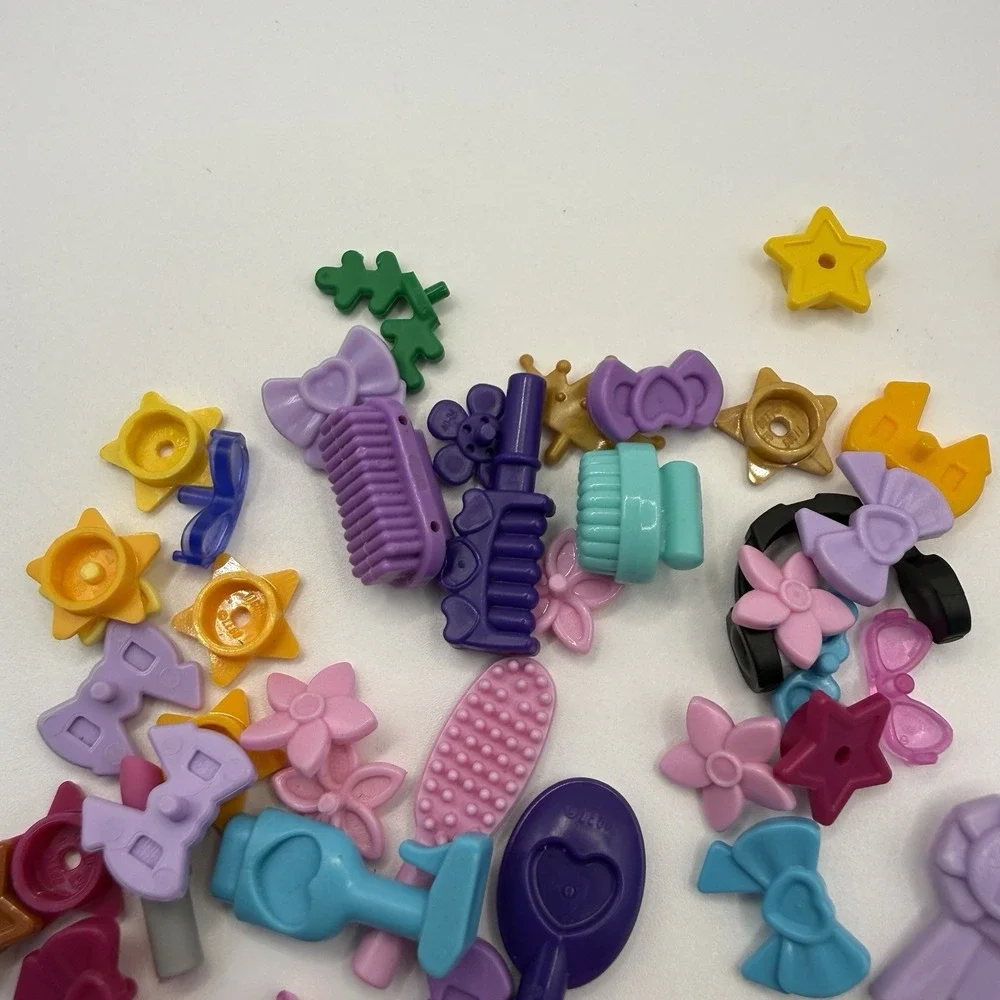 LEGO Lot‎ of Assorted Friends Minifigure Accessories Bow Hat Stars Glasses 004